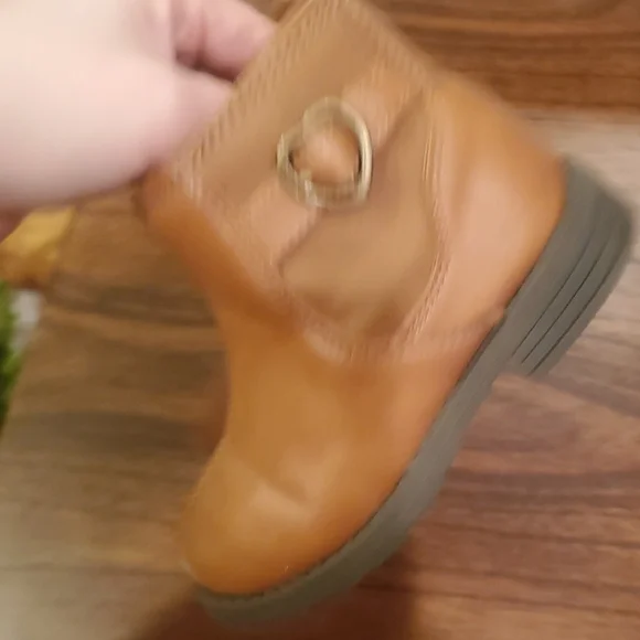 Kids Brown Boots with Heart Detail - Picture 7 of 10